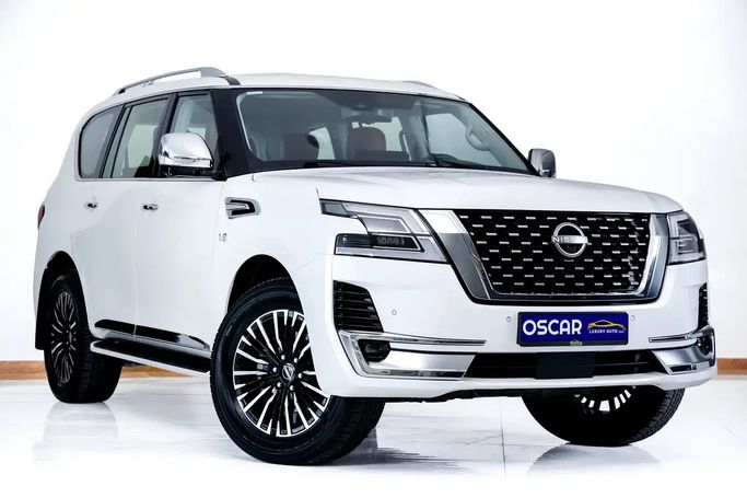 مستعملة ⁦Nissan Patrol عملية فيس ليفت VI (Y62) 2، 5.6 l، 2024⁩ في في الإمارات, دبي من Oscar Motors، اللون أبيض. مواصفات الخليج | AUTO.AE | إعلان #292310