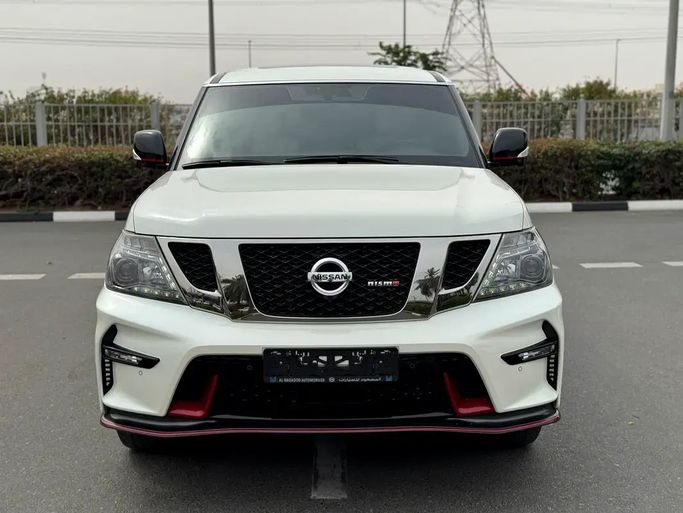 Used Nissan Patrol VI (Y62) Facelift, 5.6 l, 2018 in UAE, Dubai by Royal Motors, White color. GCC Specs | AUTO.AE | Listing #295224 — photo 2 of 18