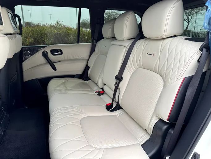 Used Nissan Patrol VI (Y62) Facelift, 5.6 l, 2018 in UAE, Dubai by Royal Motors, White color. GCC Specs | AUTO.AE | Listing #295224 — photo 14 of 18