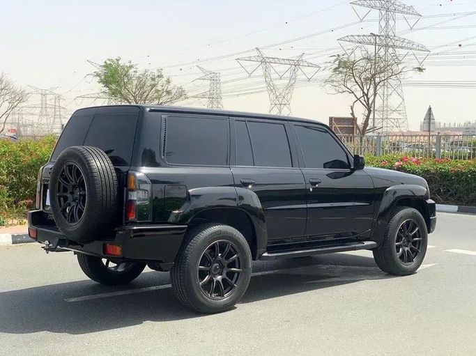 مستعملة Nissan Patrol عملية فيس ليفت V (Y61)، 4.8 لتر، 2017 في الإمارات، دبي من Royal Motors، اللون أسود. مواصفات الخليج | AUTO.AE | إعلان #295387 — صورة 13 من 13