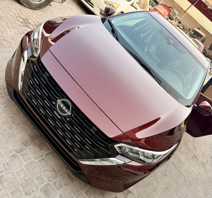 مستعملة ⁦Nissan Sentra عملية فيس ليفت VIII (B18)، 2.0 l، 2025⁩ في في الإمارات, دبي، اللون خمري. المواصفات الأمريكية | AUTO.AE | إعلان #285776