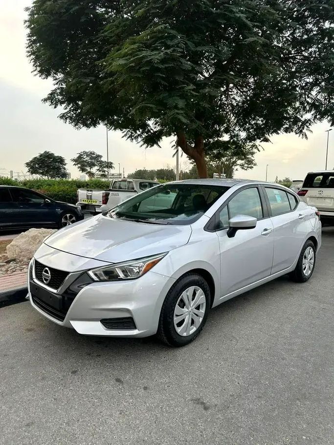 Новый Nissan Sunny N18, 1.6 л, 2023 в Дубае от First Choice Motors Серебристый цвет. GCC | AUTO.AE