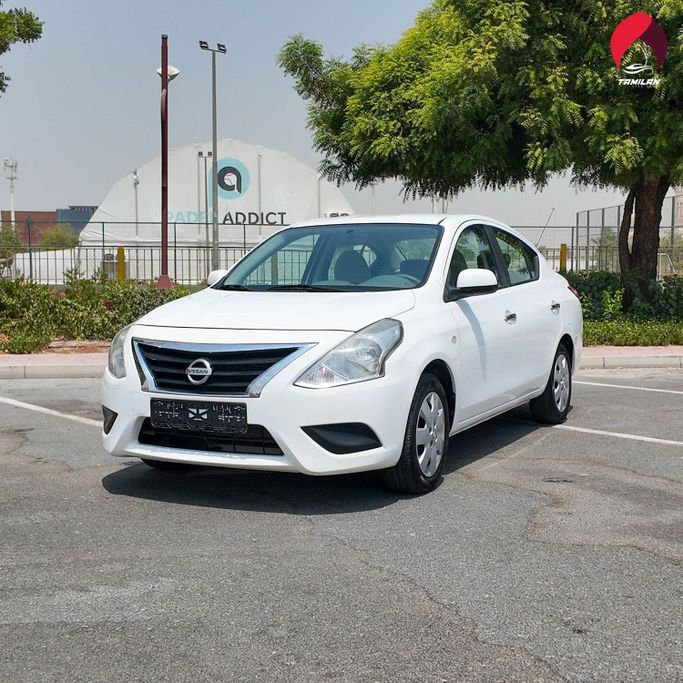 Подержанный Nissan Sunny N17 Рестайлинг, 1.5 л, 2022 в Дубае от Tamilan Specialized Vehicles Trading LLC Белый цвет.  | AUTO.AE