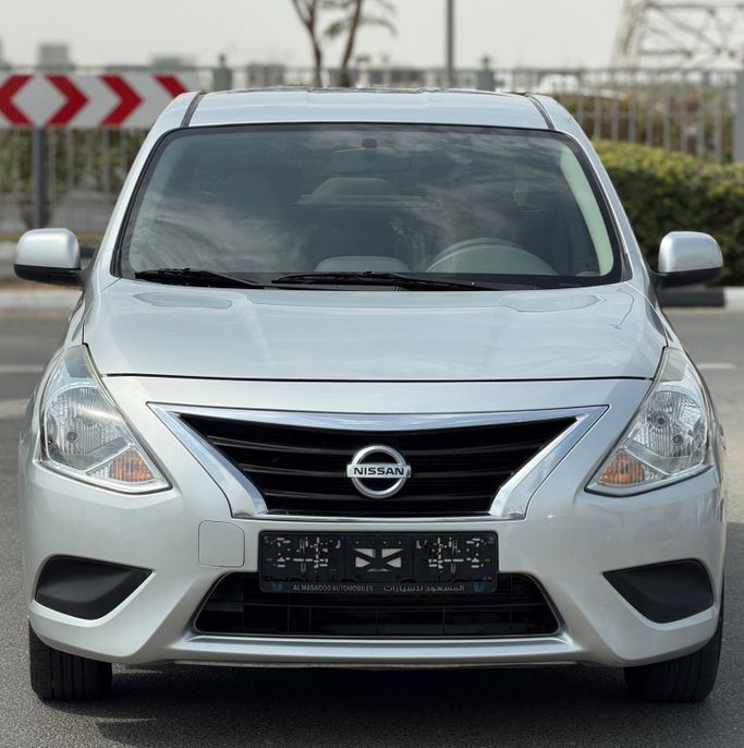مستعملة Nissan Sunny فيس ليفت N17, 1.5 l, 2024 في في الإمارات, دبي، اللون فضي. مواصفات الخليج | AUTO.AE | إعلان #278529