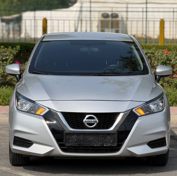 Подержанный ⁦Nissan Sunny N18, 1.6 л, 2023⁩ в ОАЭ, Дубай Серебристый цвет. GCC | AUTO.AE | Объявление #291419