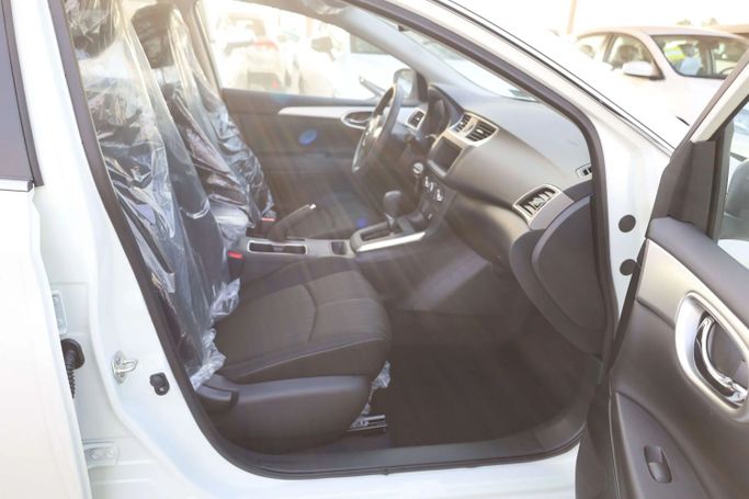 Новый Nissan Sylphy III (China Market) Рестайлинг, 1.6 л, 2025 в Дубае от JES Motors Белый цвет.  | AUTO.AE