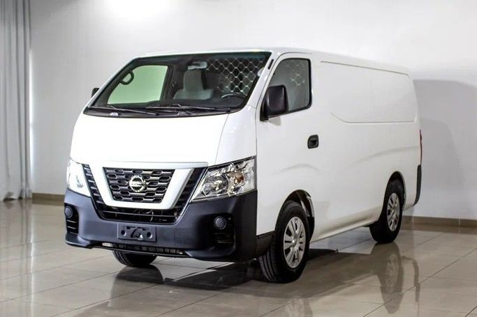 Подержанный Nissan Urvan V (E26) / NV350 Urvan, 2.7 л, 2022 в Дубае от AG Motors Белый цвет. GCC | AUTO.AE