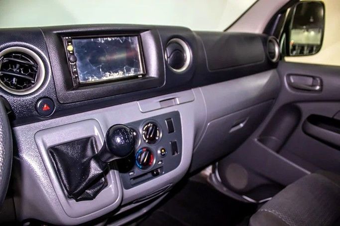 Подержанный Nissan Urvan V (E26) / NV350 Urvan, 2.7 л, 2022 в Дубае от AG Motors Белый цвет. GCC | AUTO.AE