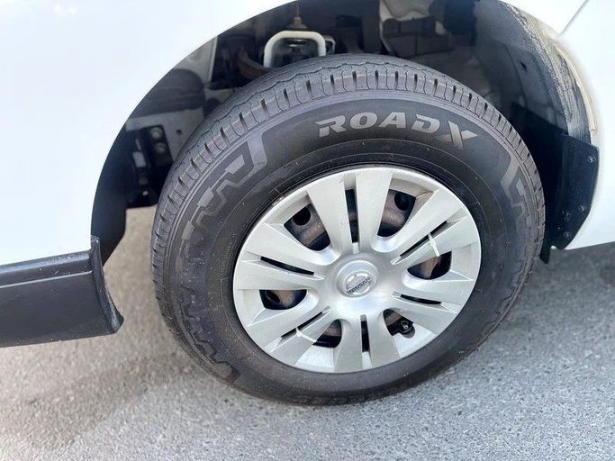 Подержанный Nissan Urvan V (E26) / NV350 Urvan, 2.5 л, 2022 в Дубае от Shalimar Белый цвет. GCC | AUTO.AE