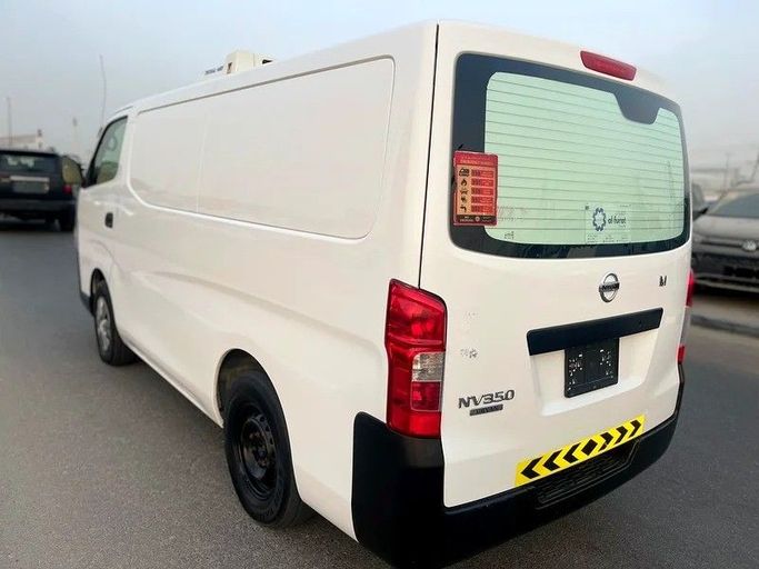 Подержанный Nissan Urvan V (E26) / NV350 Urvan, 2.5 л, 2019 в Дубае от Shalimar Белый цвет. GCC | AUTO.AE