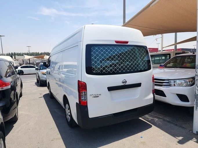 Подержанный Nissan Urvan V (E26) / NV350 Urvan, 2.5 л, 2014 в Дубае от Abdo Al Muthanna Used Cars Белый цвет. GCC | AUTO.AE