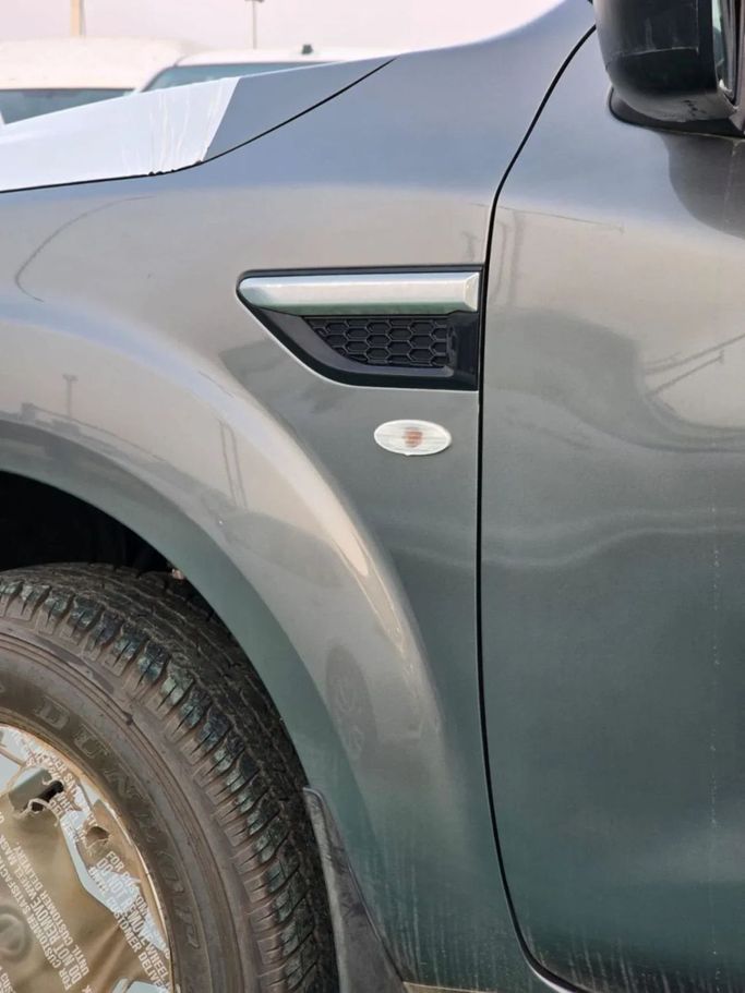 Новый Nissan X-Terra, 2.5 л, 2023 в Дубае от Mohamed Hakim Motors Серый цвет. GCC | AUTO.AE