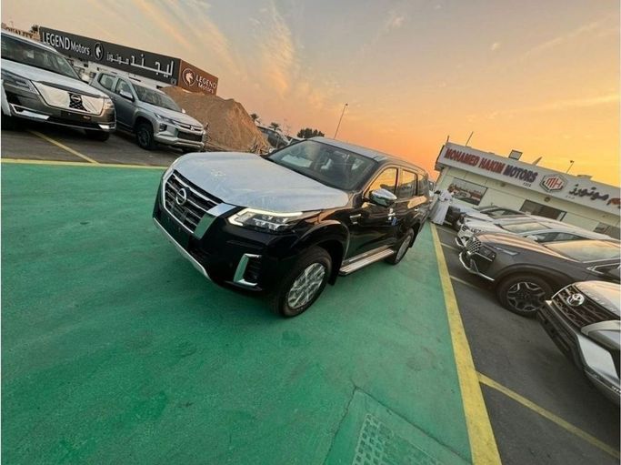 New Nissan X-Terra, 2.5 l, 2024 in Dubai by Mohamed Hakim Motors, Black color. GCC Specs | AUTO.AE
