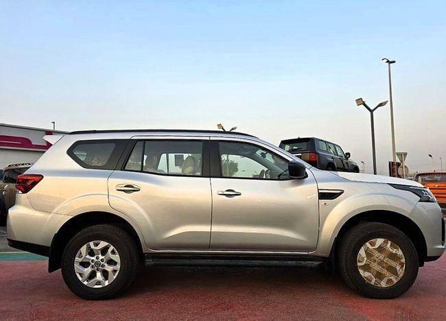 Новый Nissan X-Terra, 2.5 л, 2023 в Дубае от Soltan Auto Серый цвет. GCC | AUTO.AE