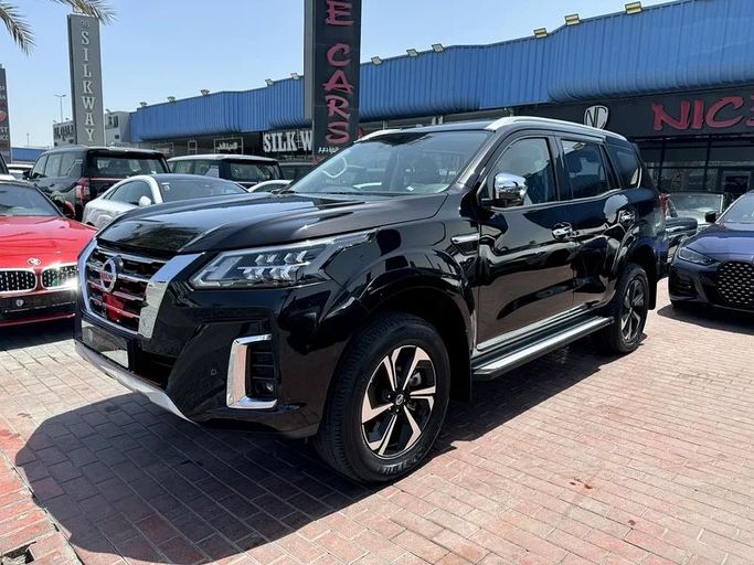 Подержанный Nissan X-Terra, 2.5 л, 2023 в Дубае от Nice Cars Motos Черный цвет. GCC | AUTO.AE