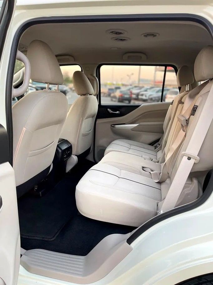 Подержанный Nissan X-Terra, 2.5 л, 2022 в Дубае от Shalimar Белый цвет. GCC | AUTO.AE