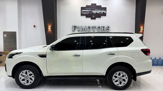 Used Nissan X-Terra, 2.5 l, 2023 in Dubai by F1 Motors, White color. GCC Specs | AUTO.AE
