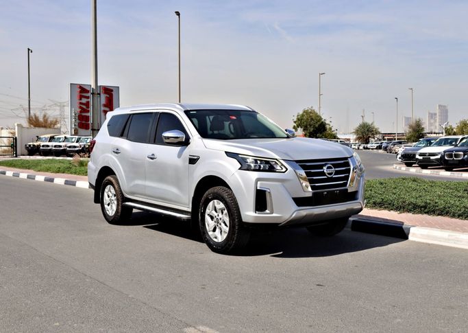 Подержанный Nissan X-Terra, 2.5 л, 2023 в Дубае от MALIK MOTORS Серебристый цвет. GCC | AUTO.AE | Объявление #243733