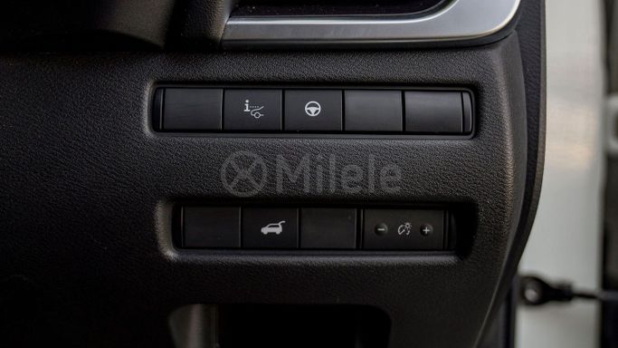 Used Nissan X-Trail IV, 1.5 l, 2023 in Dubai by Milele, White color. Other | AUTO.AE