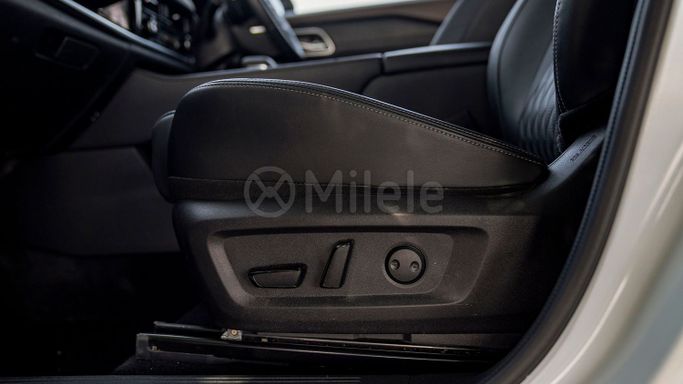 Used Nissan X-Trail IV, 1.5 l, 2023 in Dubai by Milele, White color. Other | AUTO.AE