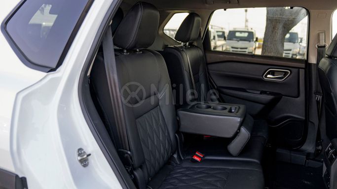 Used Nissan X-Trail IV, 1.5 l, 2023 in Dubai by Milele, White color. Other | AUTO.AE