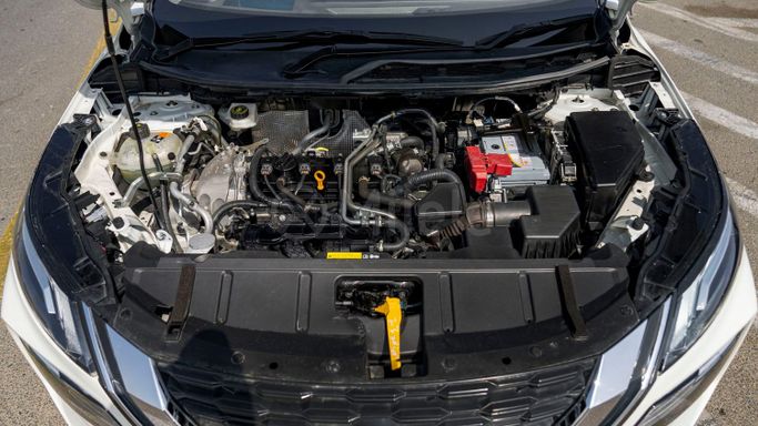 Used Nissan X-Trail IV, 1.5 l, 2023 in Dubai by Milele, White color. Other | AUTO.AE