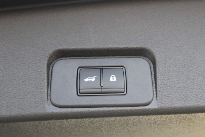 Новый Nissan X-Trail IV, 1.5 л, 2023 в Дубае от Titanum Cars Белый цвет. Other | AUTO.AE