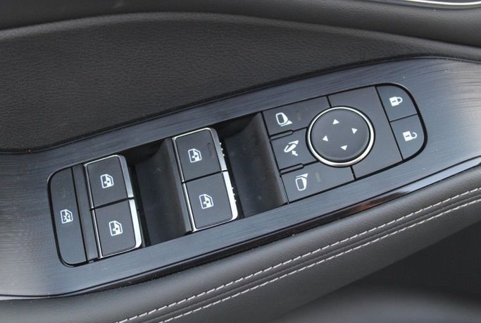 Новый Nissan X-Trail IV, 1.5 л, 2023 в Дубае от Titanum Cars Черный цвет. Other | AUTO.AE