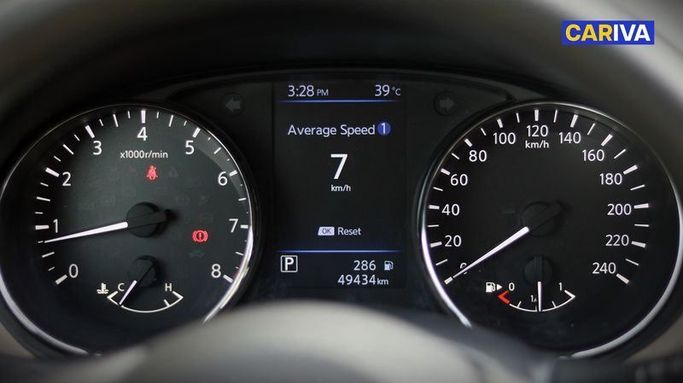 Used Nissan X-Trail III Facelift, 2.5 l, 2022 in Dubai by Cariva Used Cars , White color. GCC Specs | AUTO.AE