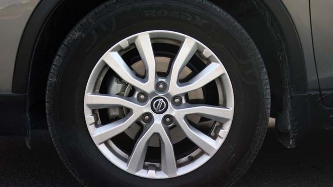 Used Nissan X-Trail III Facelift, 2.5 l, 2022 in Dubai by Cariva Used Cars , Grey color. GCC Specs | AUTO.AE