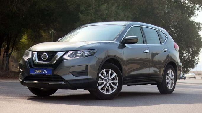 Used Nissan X-Trail III Facelift, 2.5 l, 2022 in Dubai by Cariva Used Cars , Grey color. GCC Specs | AUTO.AE