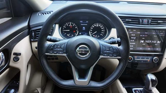 Used Nissan X-Trail III Facelift, 2.5 l, 2022 in Dubai by Cariva Used Cars , Grey color. GCC Specs | AUTO.AE