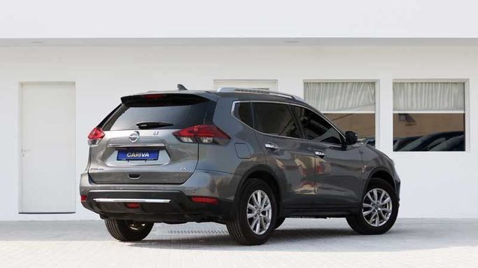 Used Nissan X-Trail III Facelift, 2.5 l, 2022 in Dubai by Cariva Used Cars , Grey color. GCC Specs | AUTO.AE