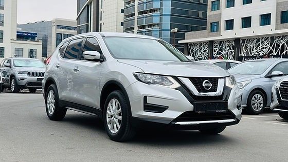 Used Nissan X-Trail III Facelift, 2.0 l, 2020 in Dubai by DEVA CARS, Silver color. GCC Specs | AUTO.AE