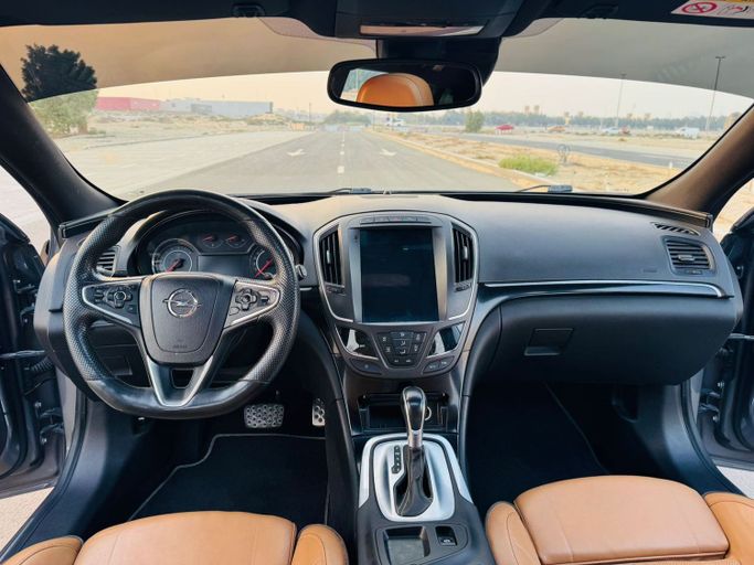 Подержанный Opel Insignia I Рестайлинг, 2.0 л, 2017 в Дубае от Al Balora Al Bayda Used Cars Коричневый цвет. Other | AUTO.AE