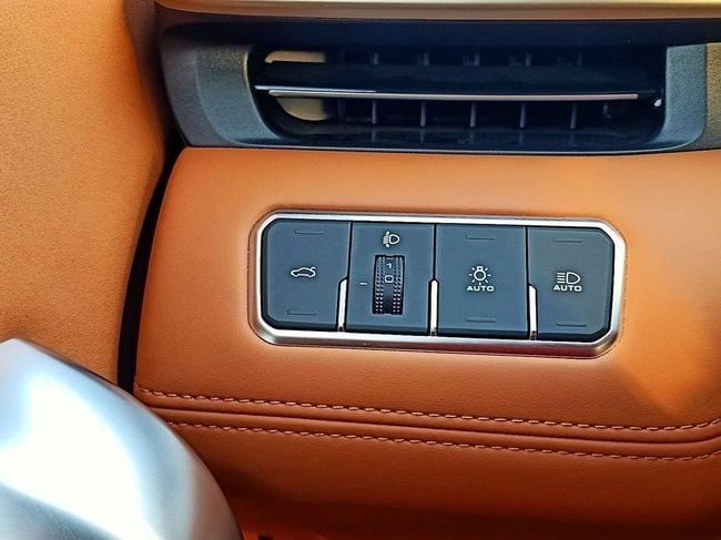 Подержанный ORA Good Cat I, 2023 в Дубае от Soltan Auto Синий цвет. Китайская | AUTO.AE