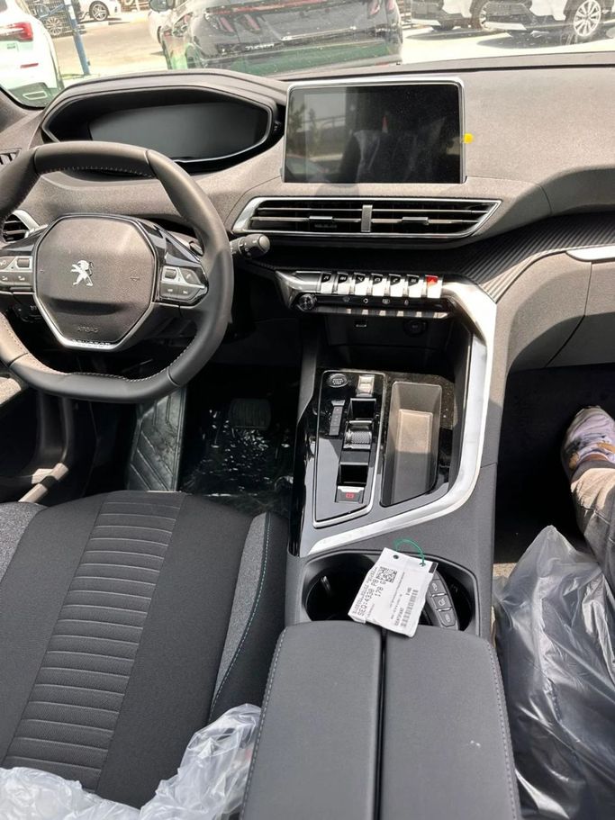 New Peugeot 3008 II Facelift, 1.6 l, 2025 in Dubai by Mohamed Hakim Motors, White color. GCC Specs | AUTO.AE