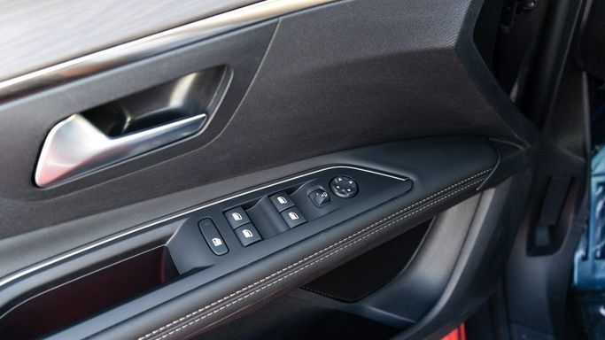 Новый Peugeot 3008 II Рестайлинг, 1.6 л, 2025 в Дубае от TRADEX FRANCE MOTORS Серый цвет. Other | AUTO.AE