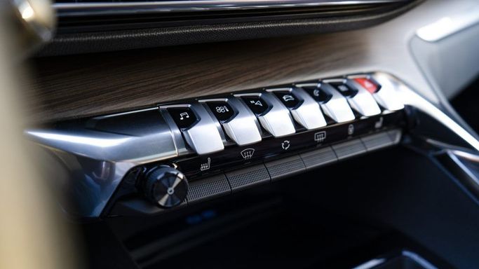 Новый Peugeot 3008 II Рестайлинг, 1.6 л, 2025 в Дубае от TRADEX FRANCE MOTORS Серый цвет. Other | AUTO.AE