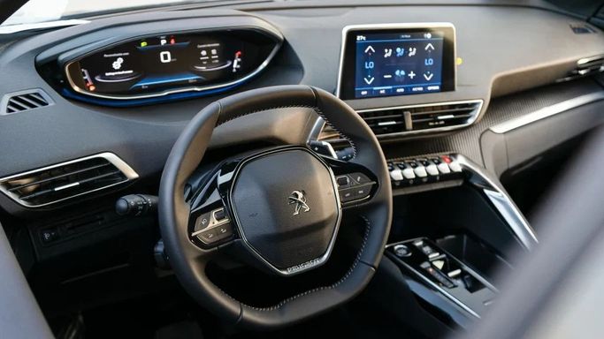 Новый Peugeot 3008 II Рестайлинг, 1.6 л, 2025 в Дубае от TRADEX FRANCE MOTORS Синий цвет. Other | AUTO.AE