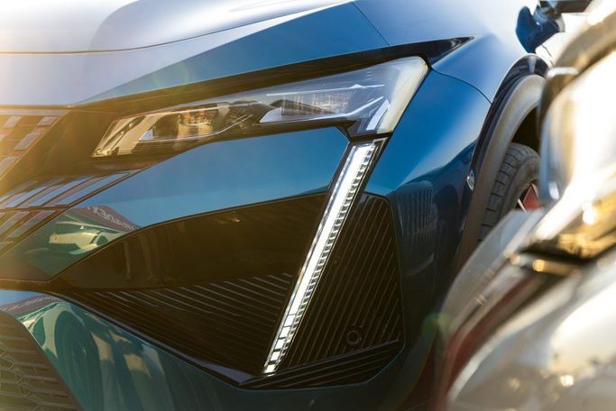 Новый Peugeot 408 II Рестайлинг 2, 1.6 л, 2025 в Дубае от TRADEX FRANCE MOTORS Синий цвет. Other | AUTO.AE