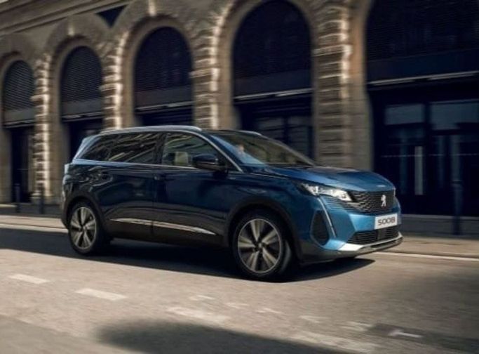 New Peugeot 5008 II Facelift, 1.6 l, 2024 in Dubai by Mohamed Hakim Motors, Blue color. GCC Specs | AUTO.AE