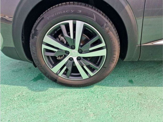 New Peugeot 5008 II Facelift, 1.6 l, 2024 in Dubai by Mohamed Hakim Motors, Silver color. Other | AUTO.AE