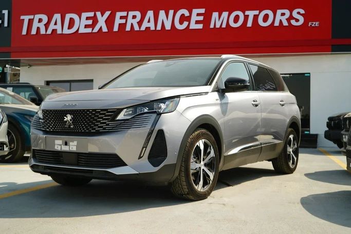 New Peugeot 5008 II Facelift, 1.6 l, 2025 in Dubai by TRADEX FRANCE MOTORS, Silver color. Other | AUTO.AE