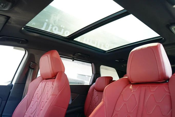 New Peugeot 5008 II Facelift, 1.6 l, 2025 in Dubai by TRADEX FRANCE MOTORS, Silver color. Other | AUTO.AE