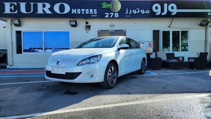 جديدة Peugeot 5008 فيس ليفت الثاني, 1.6 l, 2022 في في دبي من Euro Motors Fzco، اللون أبيض. المواصفات الصينية | AUTO.AE | إعلان #258471