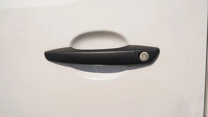 New Peugeot Expert III, 2024 in Dubai by Altass Motors, White color. Other | AUTO.AE