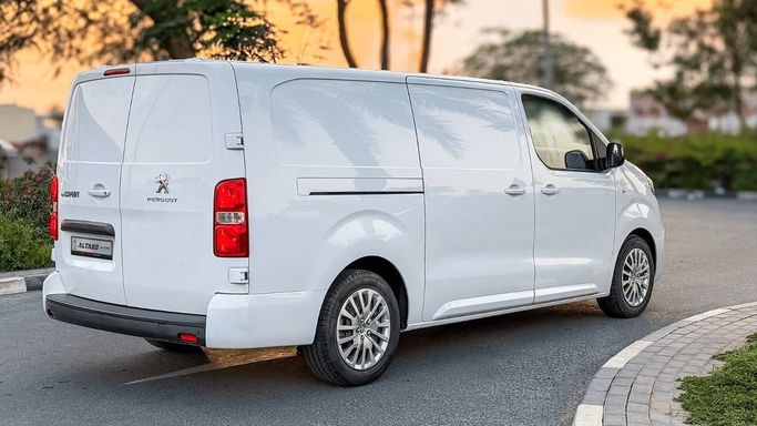 New Peugeot Expert III Facelift, 2024 in Dubai by Altass Motors, White color. Other | AUTO.AE