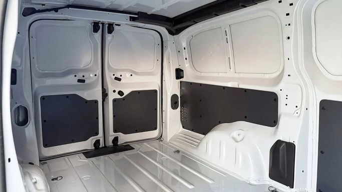 New Peugeot Expert III Facelift, 2024 in Dubai by Altass Motors, White color. Other | AUTO.AE