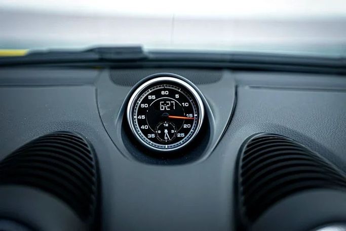 Подержанный Porsche 718 Boxster GTS IV 718 (982), 4.0 л, 2024 в Дубае от MBA Motors Желтый цвет. Other | AUTO.AE